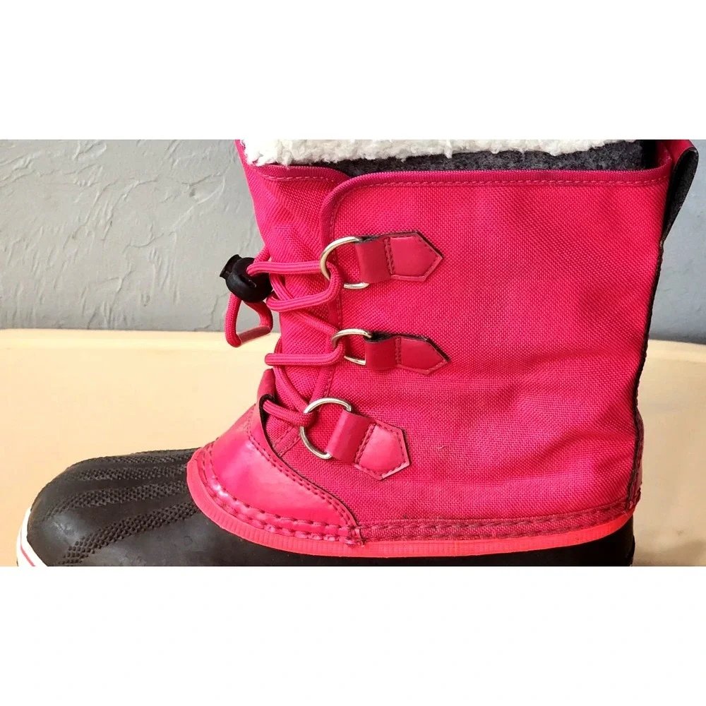Sorel Kids Yoot PAC Nylon Haute‎ Pink Waterproof Snow boots Kids Size 4